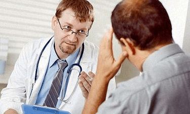 Consultation of the patient with the doctor